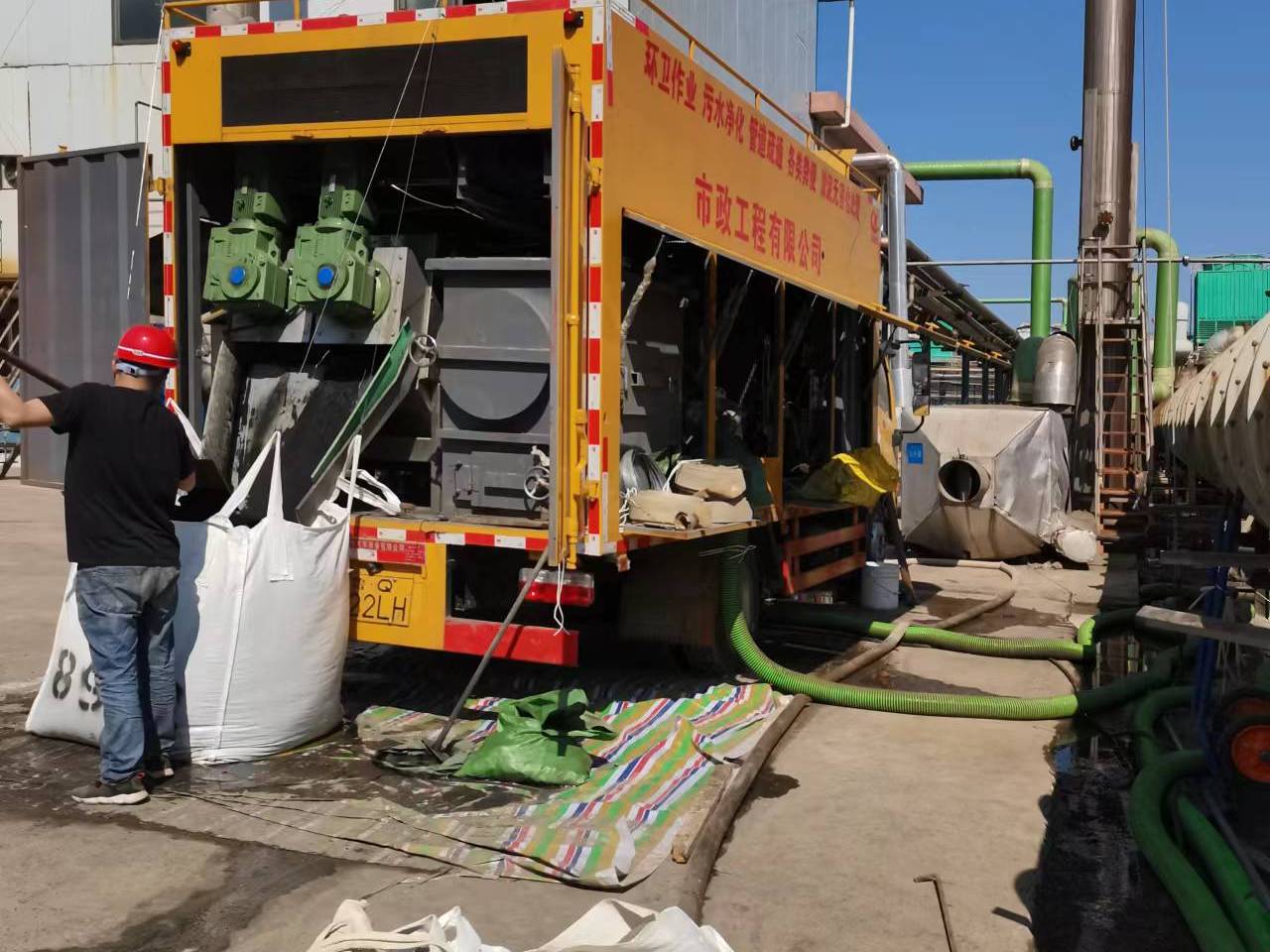 天祝淤泥压干处理